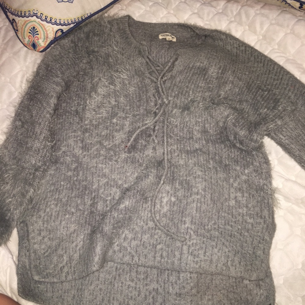 Boutique brand FUZZY gray sweater ☺️
